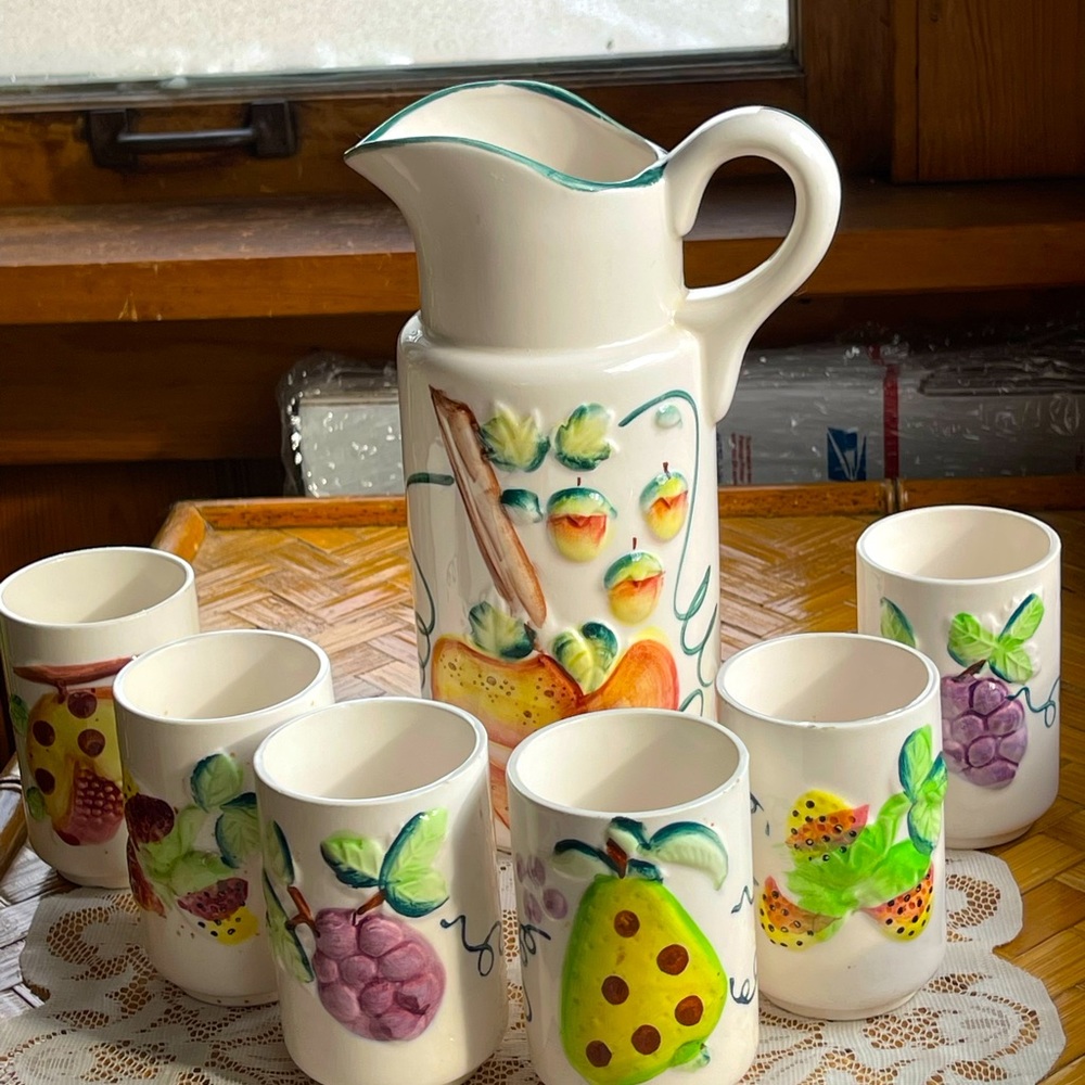 Juice pitcher set w/6 cups, vintage